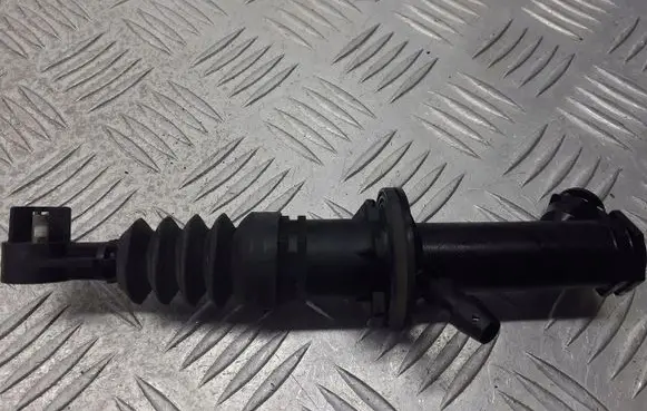 Nissan Almera Tino Clutch slave cylinder 8200436137
