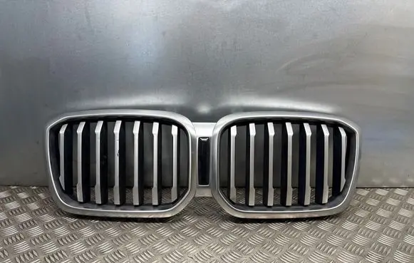 BMW X3 G01 Front grill 10627111 40505404