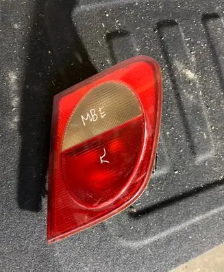 Mercedes-Benz E W210 Tailgate rear/tail lights A2108201064