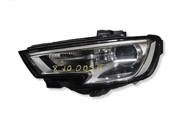 Audi A3 S3 8V Headlight/headlamp 8V0941005E
