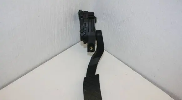 Audi A6 S6 C5 4B Accelerator throttle pedal 8D1723523G 6PV00777006