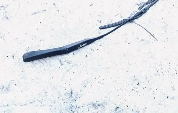 Opel Astra G Front wiper blade arm 90559553