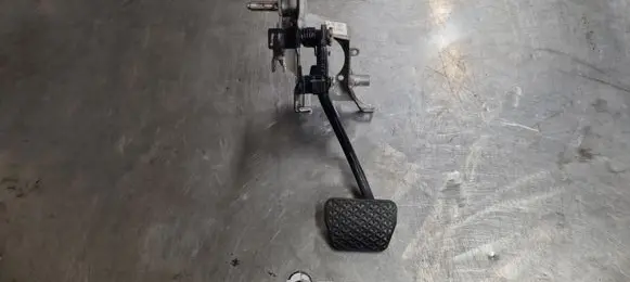 BMW 5 E39 Brake pedal 352111604212 42223703 6751167