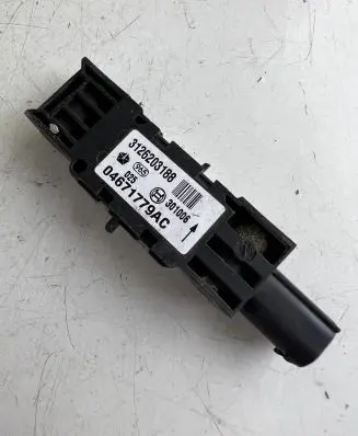 Chrysler Grand Voyager IV Airbag deployment crash/impact sensor 04671779AC 3126203188