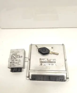 BMW 5 E39 Engine ECU kit and lock set 7790220 0281011257