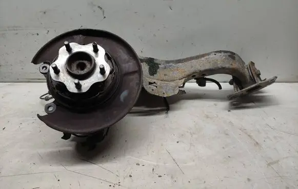 Nissan Qashqai Rear wheel hub spindle/knuckle