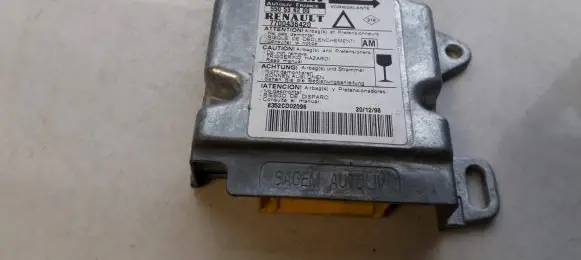 Renault Laguna I Airbag control unit/module 550536200 7700436420
