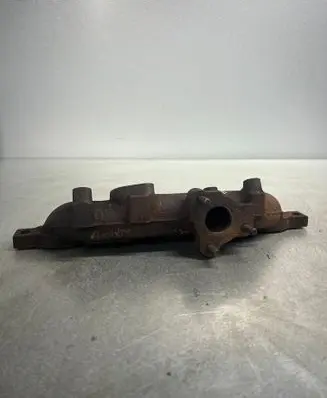 Opel Astra J Exhaust manifold D3402x