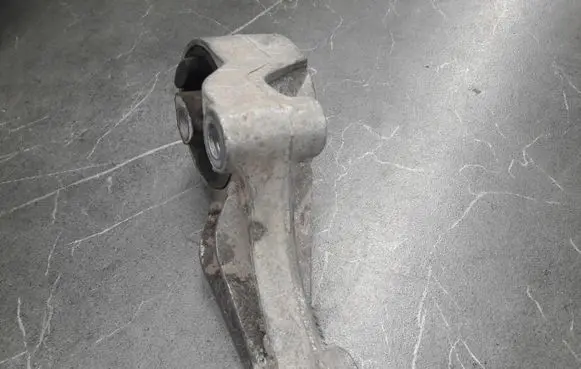 Alfa Romeo 147 Generator/alternator bracket 60652293