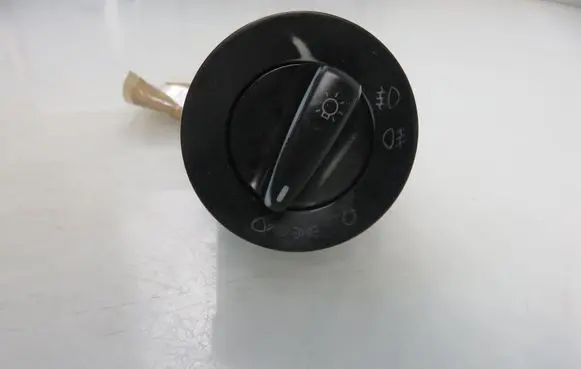Skoda Octavia Mk1 (1U) Light switch 3B0941531C