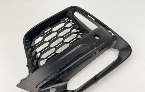 BMW X3 G01 Front fog light trim/grill 8065096