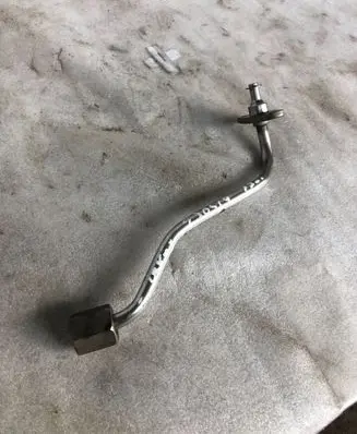 Lexus IS 220D-250-350 Fuel injector supply line/pipe 