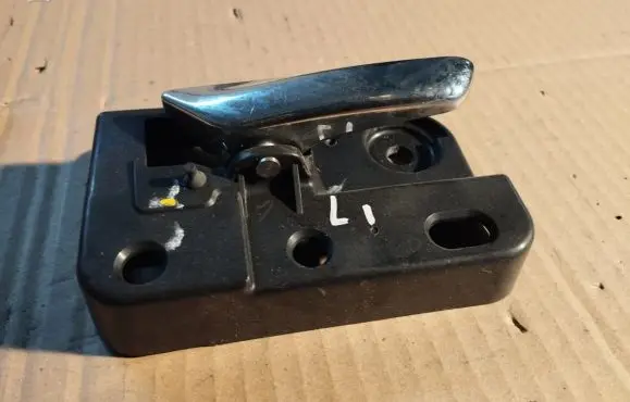 Front door interior handle