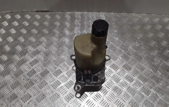 Volvo V50 Power steering pump 5N513K514AD 30741955