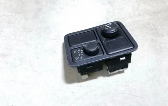 Nissan Primera Headlight level height control switch 6896090j00 68960-90j00