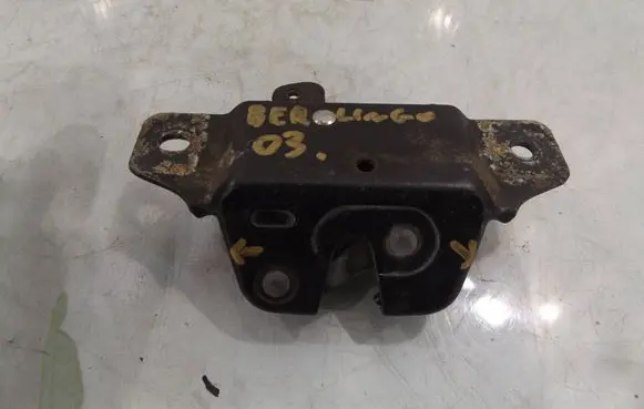 Citroen Berlingo Tailgate lock latch 