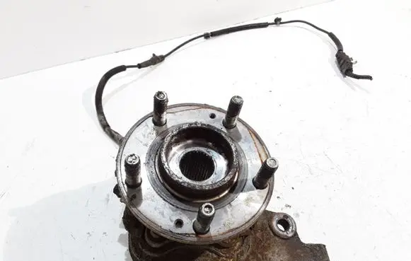 Hyundai Santa Fe Front wheel hub