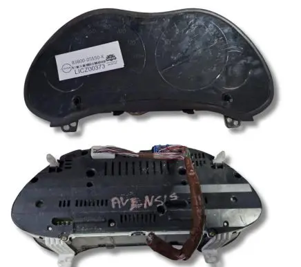 Toyota Avensis T250 Speedometer (instrument cluster) 83800-05550-K