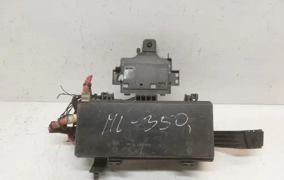 Mercedes-Benz ML W166 Fuse box set A1665460143