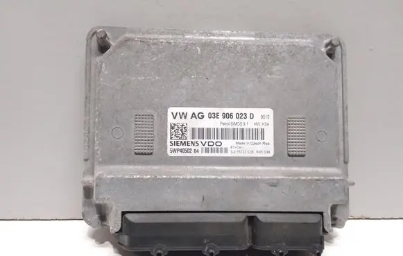 Skoda Fabia Mk2 (5J) Engine control unit/module 03E906023D 5WP40502