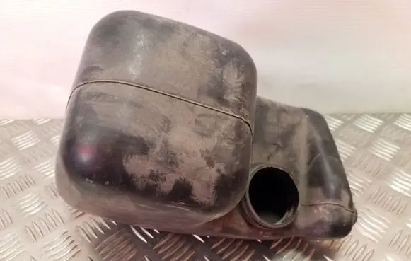Intake resonator