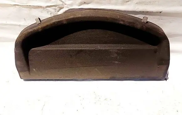 Parcel shelf