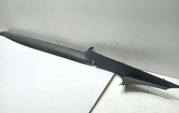 Volkswagen Golf V Side skirt front trim 1K3853372