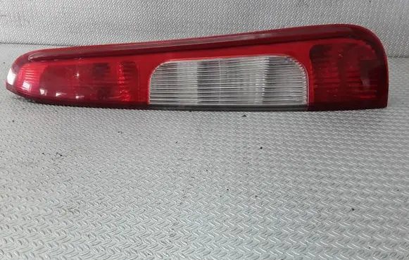 Ford Focus C-MAX Rear/tail lights 3M5113N411AA
