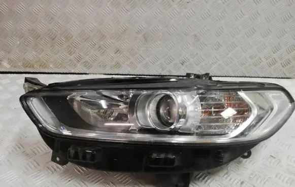 Ford Mondeo MK V Headlight/headlamp DS7313W030BE 89906734 L90002939
