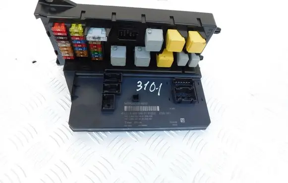 Mercedes-Benz Sprinter W906 SAM control unit A9065453101