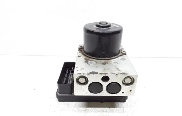Volvo V70 ABS Pump 30714956 P30714952