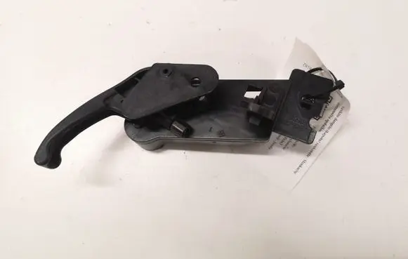 Engine bonnet (hood) release handle