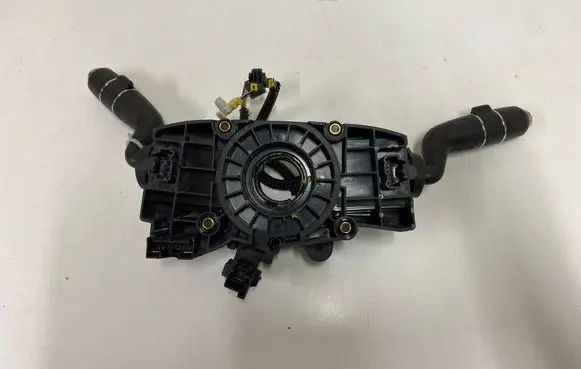 Jaguar XF X250 Wiper turn signal indicator stalk/switch 8W8317A553BB 8W8313335AA