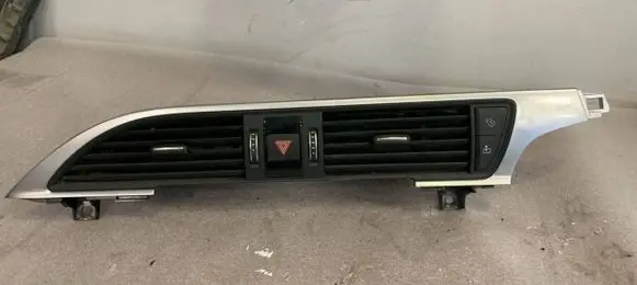 Audi A7 S7 4G Dash center air vent grill REU9025900 9025900 4G1820951