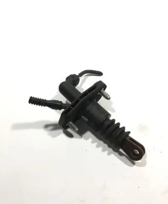 Suzuki Grand Vitara II Clutch master cylinder 23910S4J00 23910