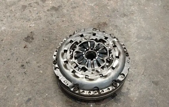 Audi A4 S4 B8 8K Clutch set kit 0B2141025F 0B2141025 L014240G7500