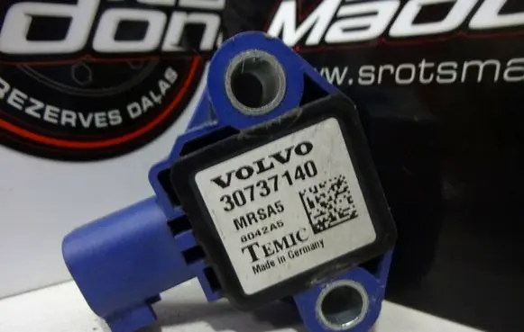 Volvo C30 Airbag deployment crash/impact sensor 30737140