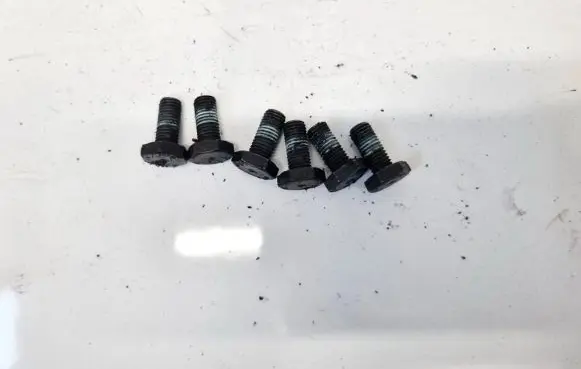 Citroen C4 II Nuts/bolts 