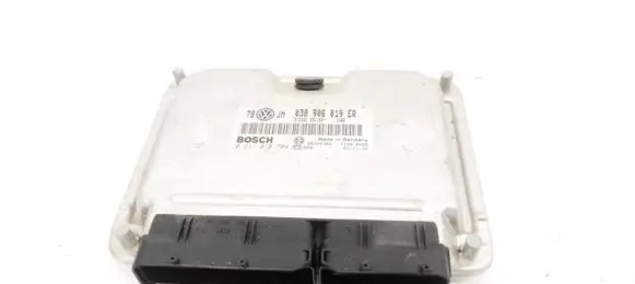 Volkswagen PASSAT B5.5 Engine control unit/module 038906019ER 0281010704