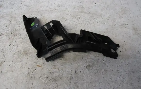 Volkswagen Golf Plus Rear bumper mounting bracket 5M0807393A