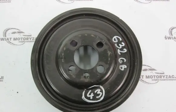 Volkswagen Golf V Crankshaft pulley 03G105243