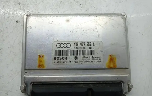 Audi A4 S4 B5 8D Engine control unit/module 4B0907552C