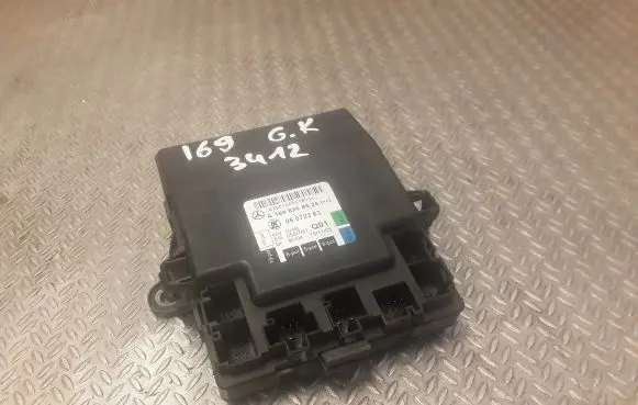Mercedes-Benz A W169 Door control unit/module 1698208526 A1698208526