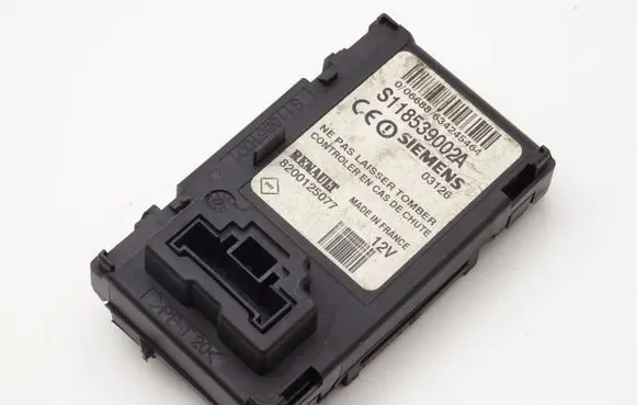 Renault Scenic II - Grand scenic II Ignition key card reader 8200125077