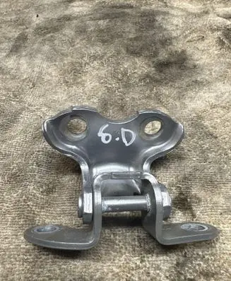 Toyota RAV 4 (XA50) Rear door upper hinge 