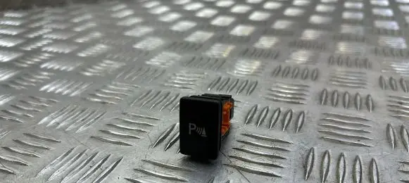 Lexus IS III XE30 Parking (PDC) sensor switch 15D073