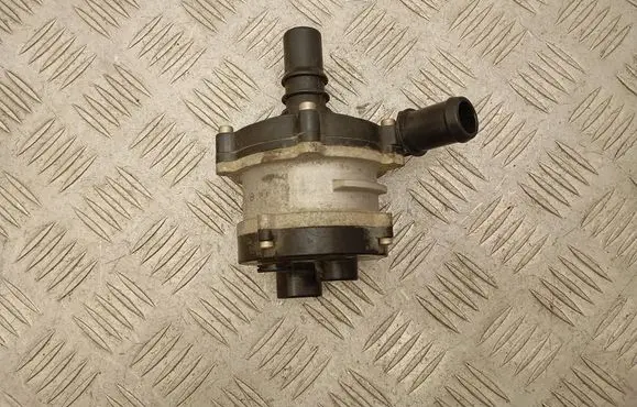 Hyundai Ioniq Electric auxiliary coolant/water pump 2510003HZ5 20190411 201904110003