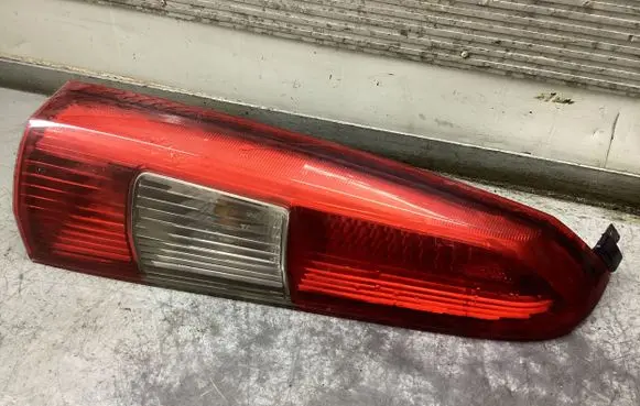 Volvo V70 Rear/tail lights 9154493
