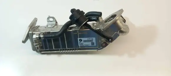 BMW 2 F46 EGR valve cooler 9885616