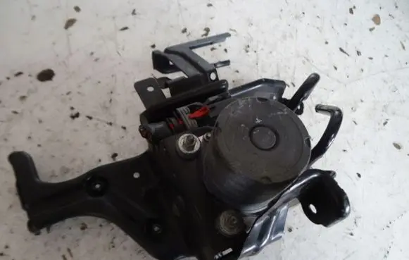 Audi A4 S4 B7 8E 8H ABS Pump 8E0614517AK